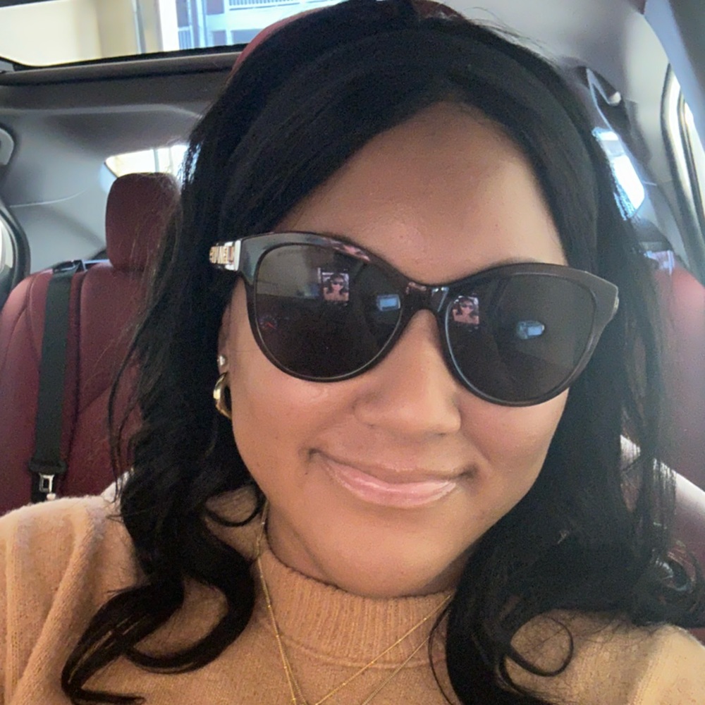 Meet your Posher, Marissa